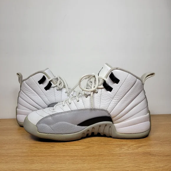 Nike Boys Air Jordan 12 510815-108 White Basketball Shoes Sneakers Size 4.5Y - Picture 6 of 9